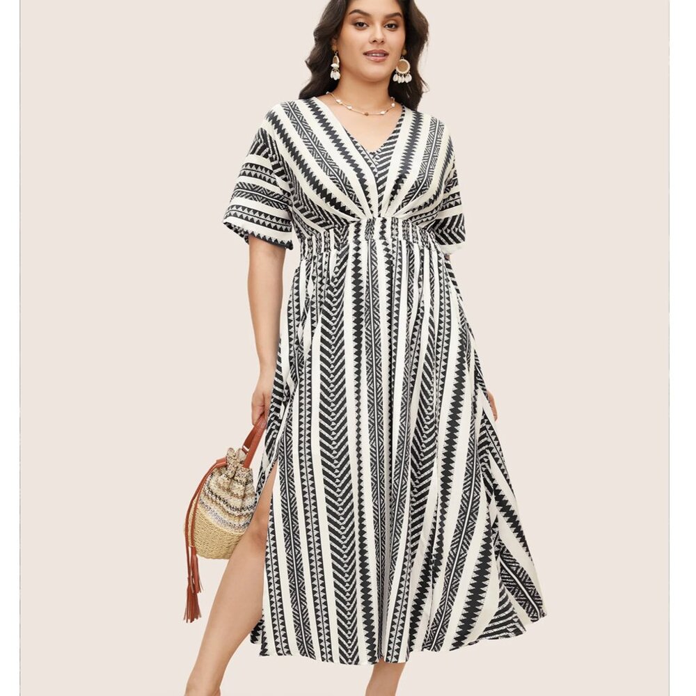 NWT BloomChic Geometric Dolman Sleeve Pocket Shirred Split Hem Dress, Beige, 2X